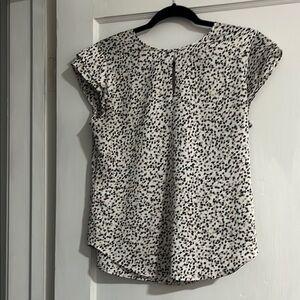 Women's Black and White Patterned Top